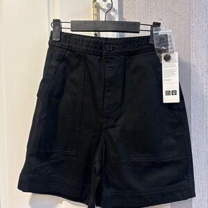 Uniqlo Women's Black Jean Shorts